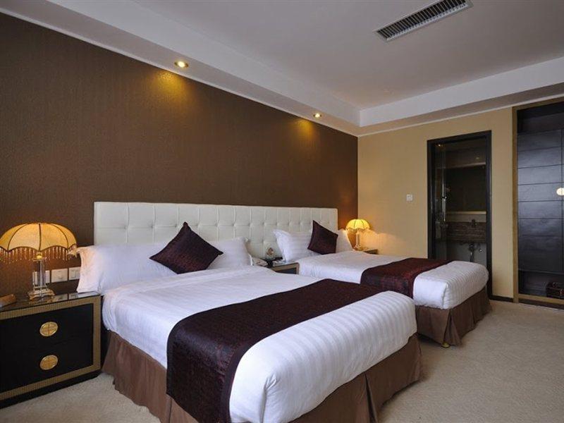 Kingtown Hotel Hongmei Шанхай Екстериор снимка