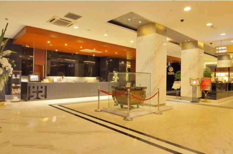 Kingtown Hotel Hongmei Шанхай Екстериор снимка