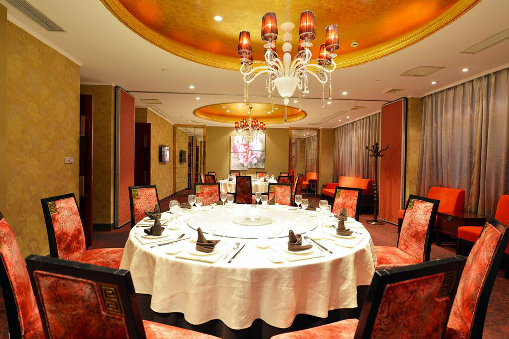Kingtown Hotel Hongmei Шанхай Екстериор снимка